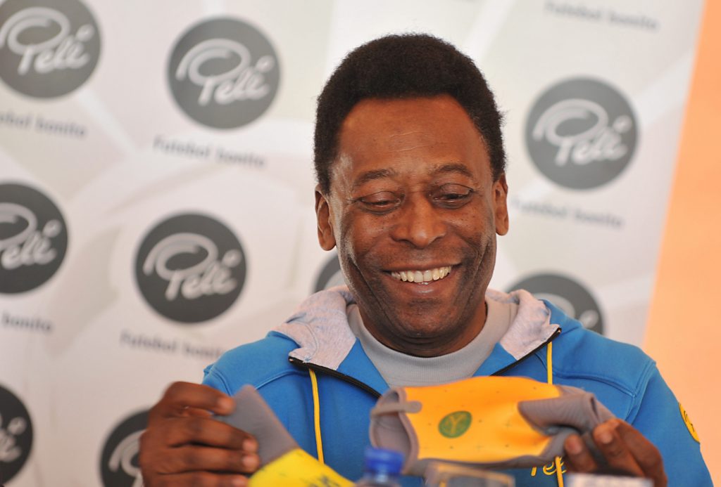 Pelé, el rey del fútbol, podría estar en el hospital luego de un desmayo