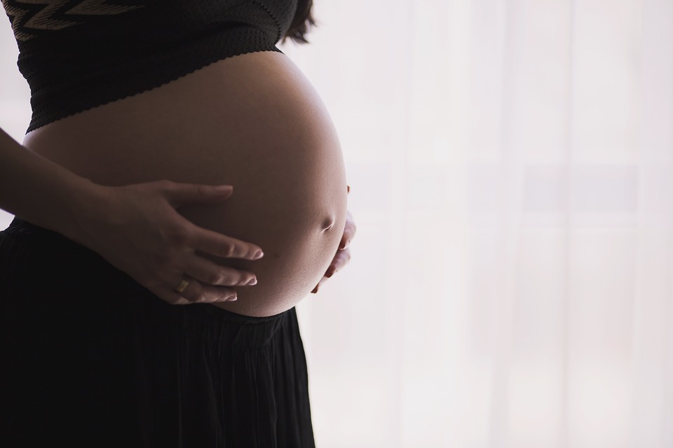 Isabel Madow confiesa por qué subió de peso y el riesgo de su embarazo