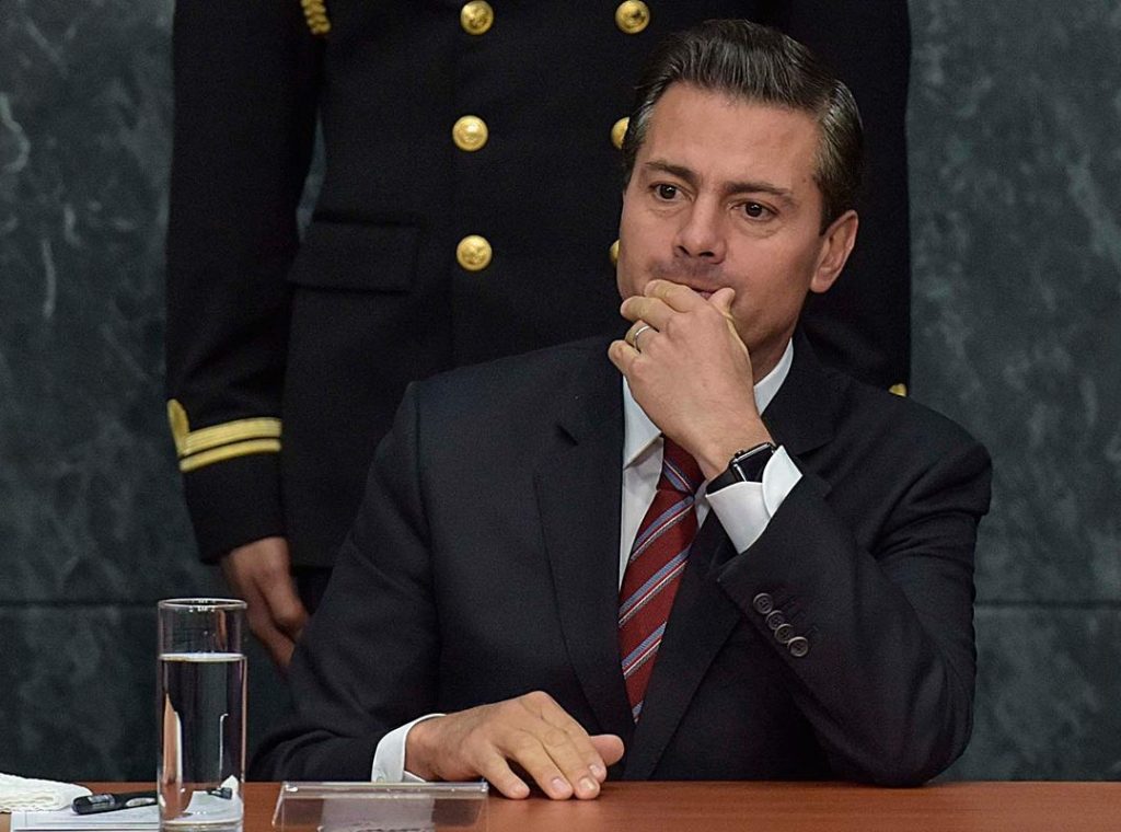  A Peña Nieto se le olvidó decirle “Te amo” a Angélica Rivera y está fue la reacción de los mexicanos