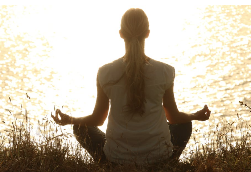  Crea el hábito de la meditación con este curso y vence al estrés