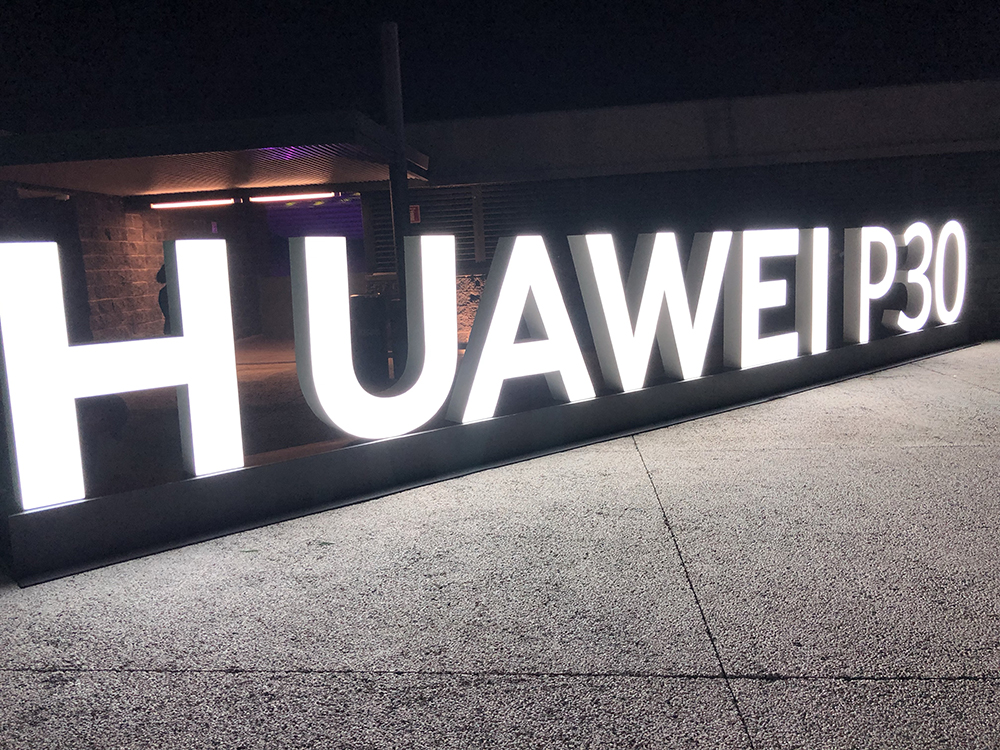Huawei p30 acosando