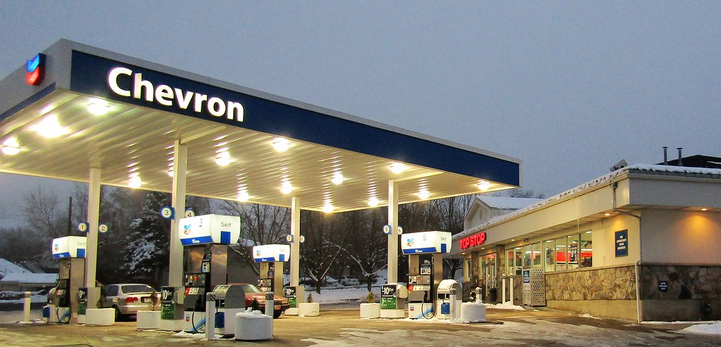 Chevron gas gasolina