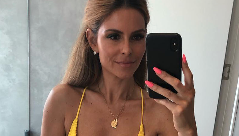 La selfie en bikini de Maria Menounos es algo que alegrará tu semana