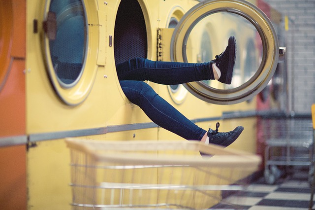  Hombres son más propensos a lavar ropa que las mujeres según una app