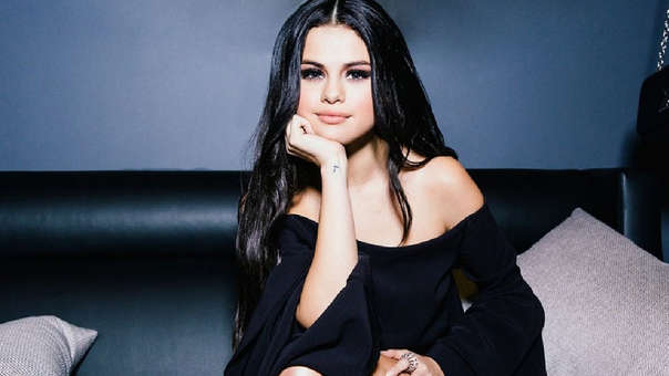 Paren todo… Selena Gomez se ve extremadamente hot en estas fotos