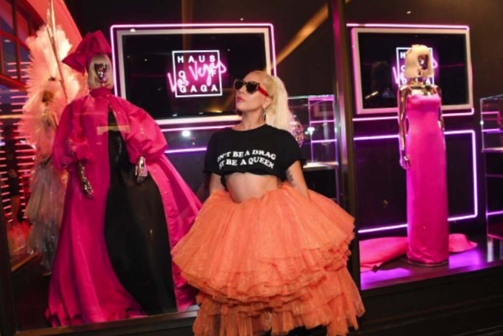 Lady Gaga abre un showroom en Las Vegas para subastar sus vestidos