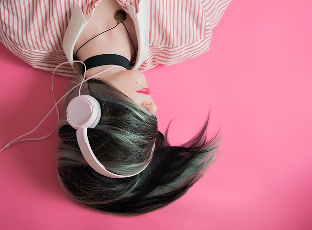 Que sí es sano y saludable escuchar música con audífonos