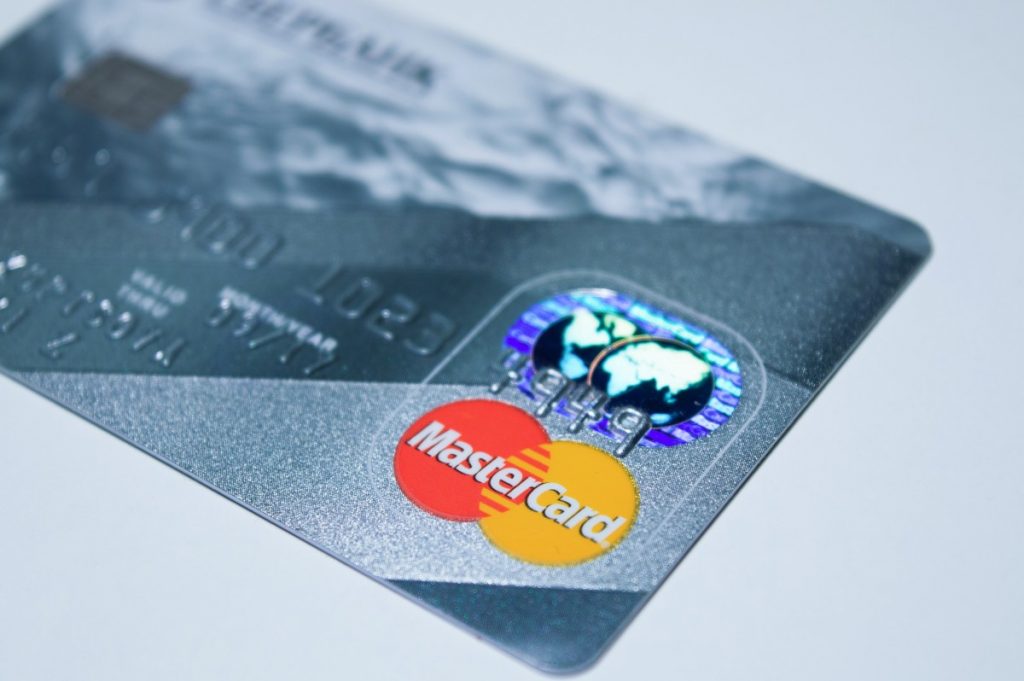  Estas tarjetas de crédito te regresan dinero en efectivo por tus compras
