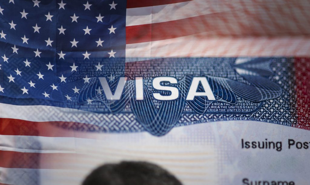 Si eres inmigrante y sin seguro médico, no te van a dar visa para EEUU