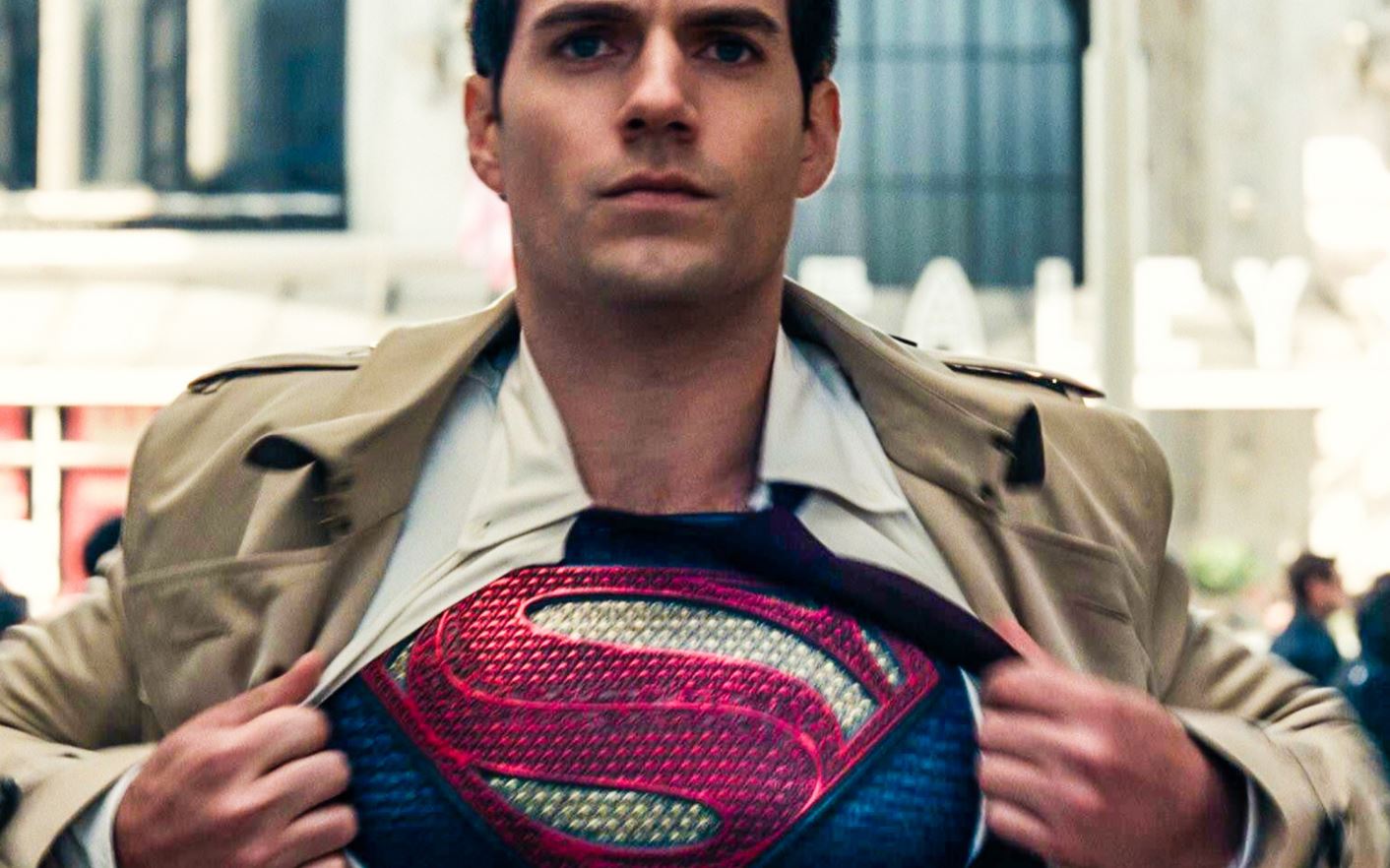  Superman regresa… bueno no la película pero quizá sí Henry Cavill