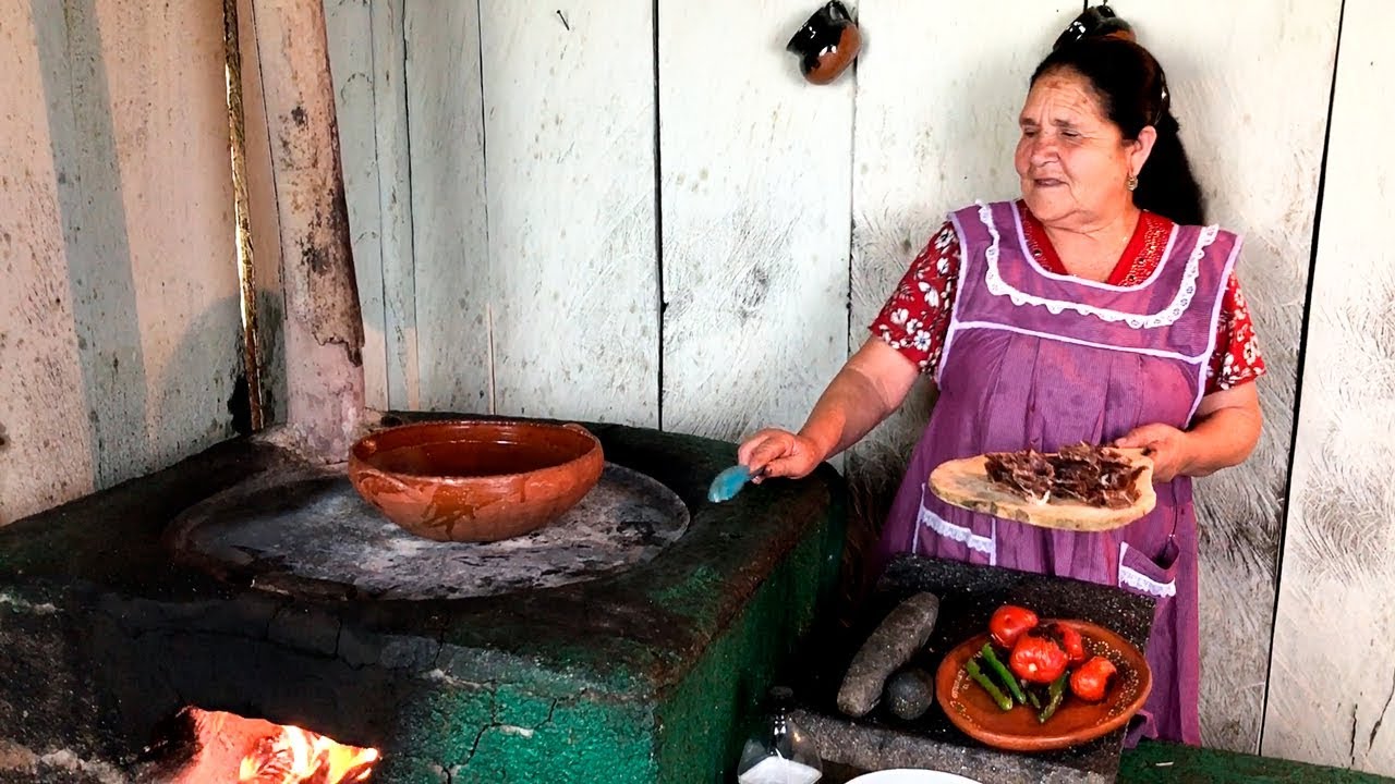 Doña Ángela de “De mi rancho a su cocina” entre las 100 mujeres más poderosas de México