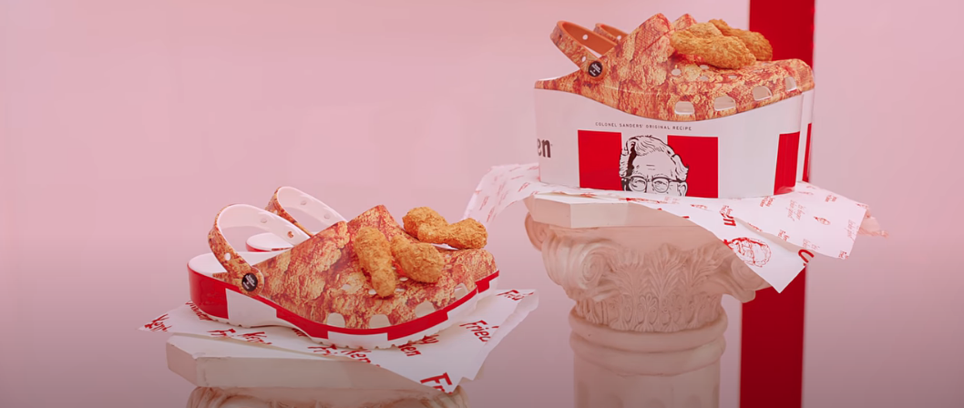 Las Crocs de KFC que se vendieron como “pollo caliente” ?