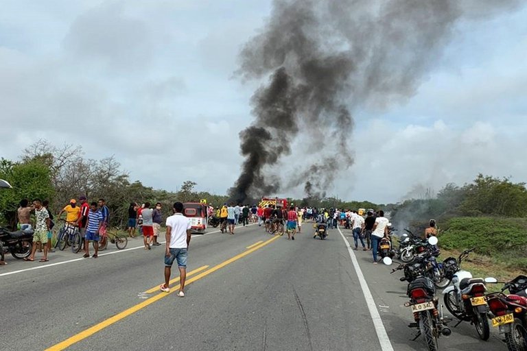  Colombia: casi 50 heridos tras la explosión de una pipa de gasolina