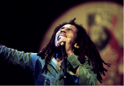  Es viernes y “Legacy” la serie sobre Bob Marley presenta “Punky Reggae Party”