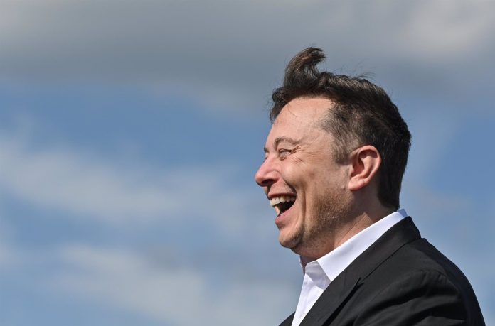 Según Elon Musk, los graduados de MBA no le saben a estos negocios