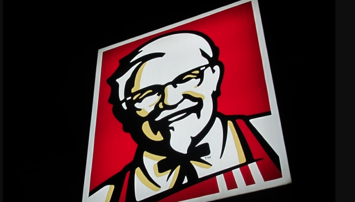 Universitarios chinos se chamaquearon en grande a KFC