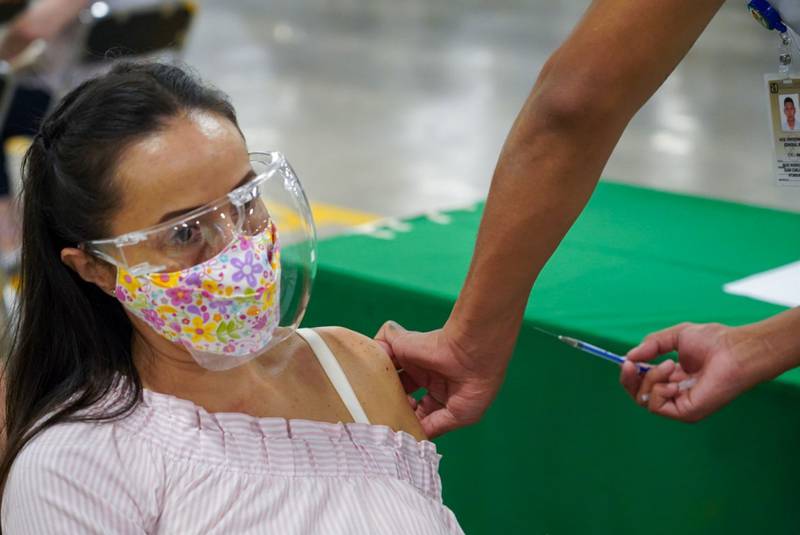 Delta se propaga rápidamente en México y faltan varios por vacunarse