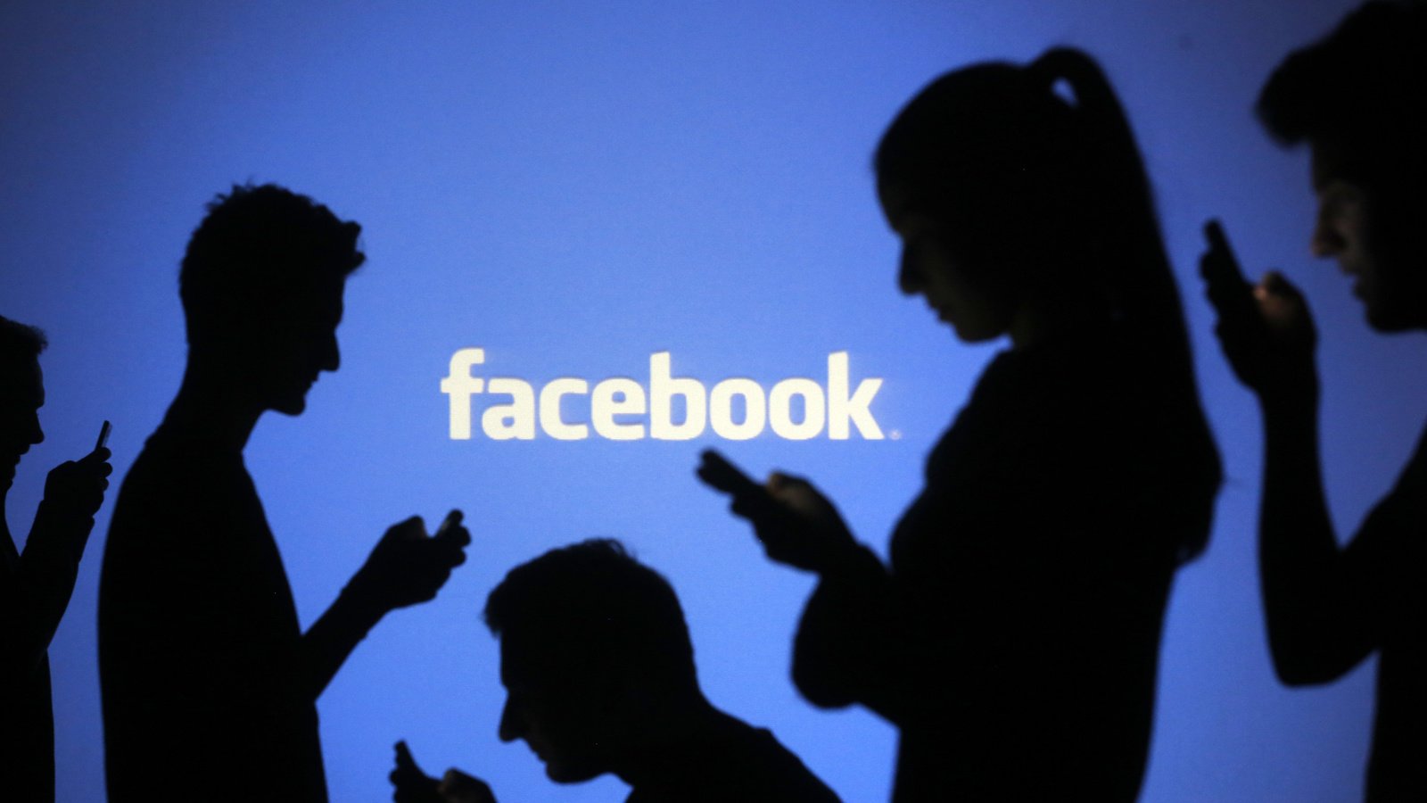Se eliminarán perfiles en Facebook que acosen a cualquier figura pública
