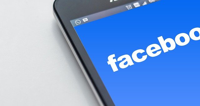Poco interés de los jóvenes en la aplicación de Facebook