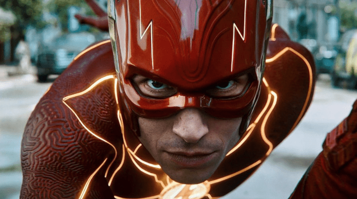  45 personas fueron las que escribieron el guión de ‘The Flash’. Khá?!?!?