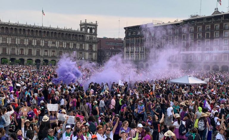 https://ibero.mx/prensa/analisis-mujeres-de-la-ibero-hicieron-presencia-en-la-marcha-del-8m